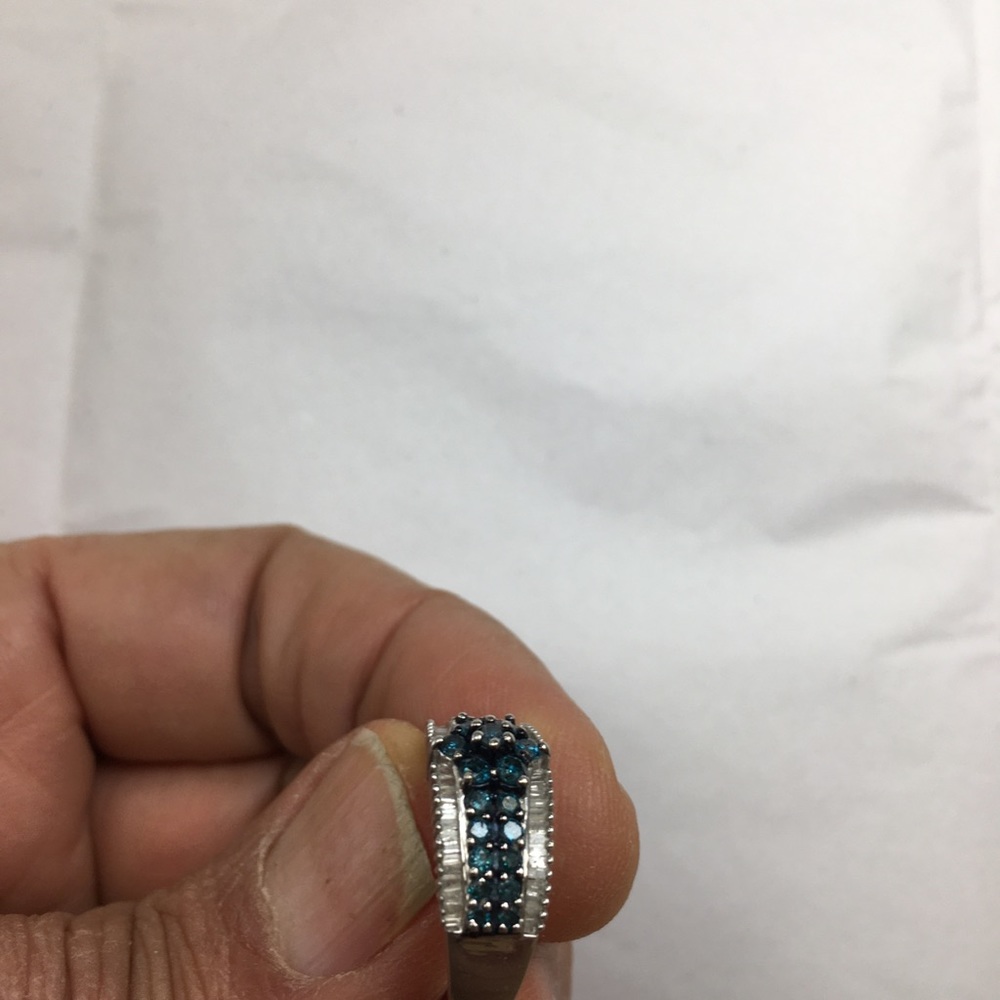 blue and white diamonds engagement ring - Picture 7 of 8